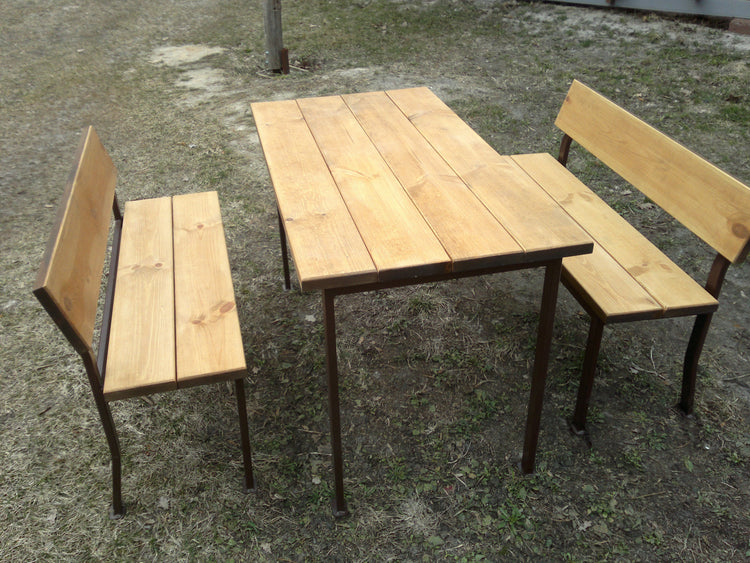 Mobilier urbain (bancs, corbeilles, poteaux et lampadaires)